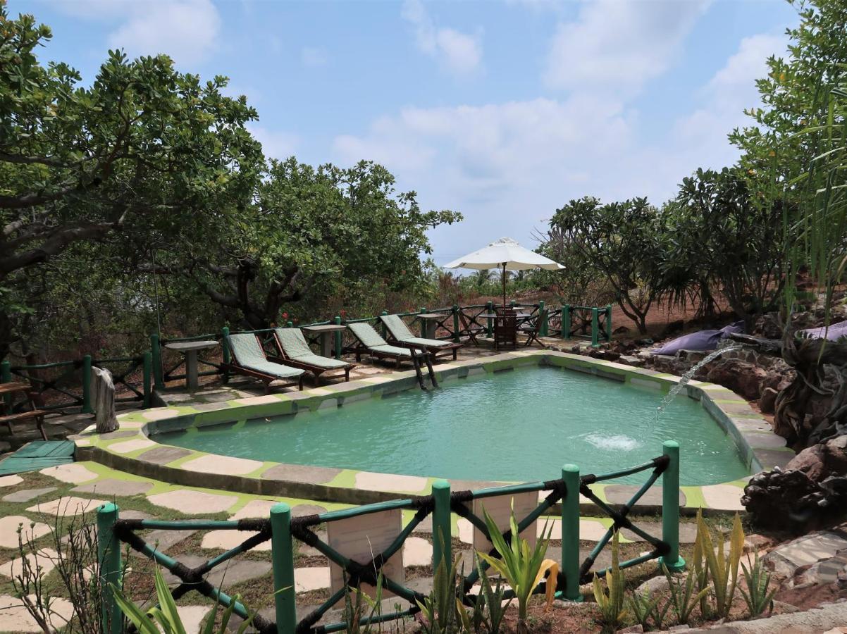 Breve Azurine Lagoon Resort Karimunjawa Exterior photo