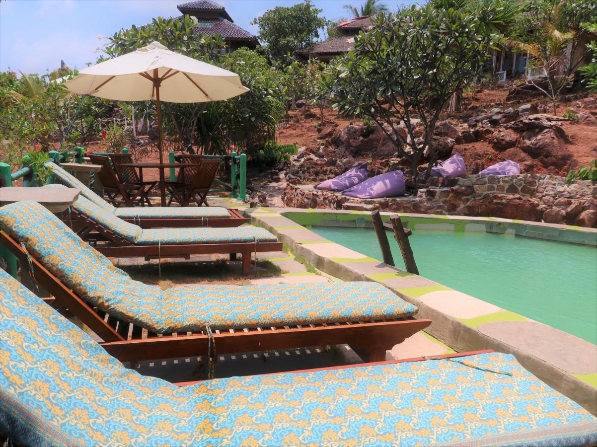 Breve Azurine Lagoon Resort Karimunjawa Exterior photo